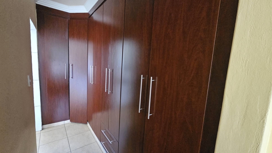 3 Bedroom Property for Sale in Melodie North West